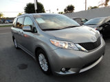 Used 2016 Toyota Sienna XLE Premium image 2