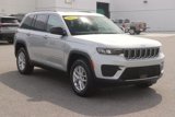 New 2025 Jeep Grand Cherokee Laredo X w/ Luxury Tech Group I image 3