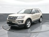 Used 2017 Ford Explorer XLT w/ Equipment Group 202A image 3