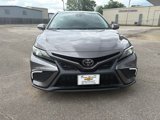 Used 2022 Toyota Camry SE image 3
