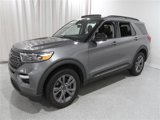Used 2022 Ford Explorer XLT w/ Equipment Group 202A image 3