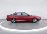 Used 2018 Honda Accord Touring image 2