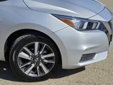 Used 2021 Nissan Versa SV image 3