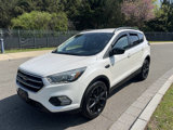 Used 2017 Ford Escape SE w/ SE Sport Appearance Package image 3