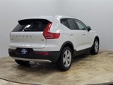 Used 2020 Volvo XC40 T5 Momentum image 5