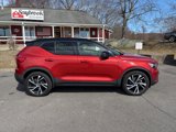 Used 2020 Volvo XC40 T5 R-Design w/ Protection Package Premier image 2