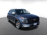 Used 2023 Hyundai Venue Limited image 3