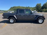 Used 2022 Jeep Gladiator Sport image 4