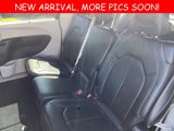 Used 2021 Chrysler Pacifica Touring-L image 4