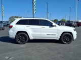 Used 2019 Jeep Grand Cherokee Altitude image 4