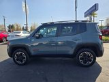 Used 2016 Jeep Renegade Trailhawk image 2