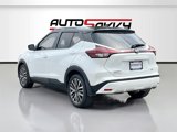 Used 2023 Nissan Kicks SV image 5