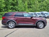 Used 2022 Ford Explorer XLT w/ Equipment Group 202A image 3