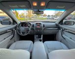Used 2013 Kia Sorento LX w/ Convenience Pkg image 2