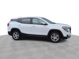 Used 2024 GMC Terrain SLE image 2