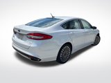 Used 2017 Ford Fusion SE w/ Fusion SE Technology Package image 5