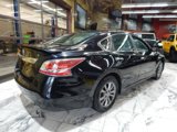 Used 2015 Nissan Altima 2.5 S w/ Sport Value Package image 5