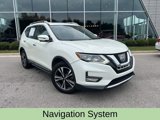 Used 2017 Nissan Rogue SL w/ SL Premium Package image 3