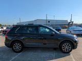 Used 2021 Volkswagen Tiguan S image 2