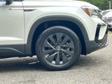 Used 2022 Volkswagen Taos S image 5