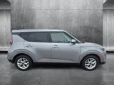 Used 2025 Kia Soul LX w/ LX Technology Package image 4