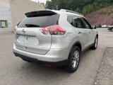 Used 2015 Nissan Rogue SL w/ SL Premium Package image 2