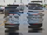 Used 2023 Jeep Grand Cherokee L Laredo image 4
