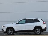 Used 2019 Jeep Cherokee Latitude Plus w/ Cold Weather Group image 4