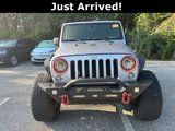 Used 2015 Jeep Wrangler Unlimited Rubicon image 4