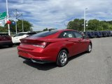 Used 2023 Hyundai Elantra SE image 5