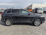 Used 2016 Jeep Cherokee Limited image 6