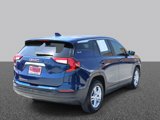 Used 2022 GMC Terrain SLE image 5