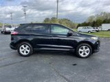 Certified 2020 Ford Edge SE image 2