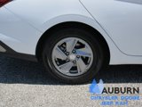 Used 2024 Hyundai Elantra SE image 4