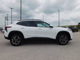 Used 2025 Chevrolet Trax LT w/ Driver Confidence Package image 2