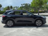 Used 2022 Ford Escape SEL w/ Technology Package image 4