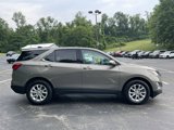 Used 2019 Chevrolet Equinox LT image 2