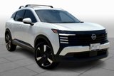 Used 2025 Nissan Kicks SR image 2