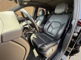 Certified 2024 Porsche Macan image 5