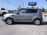 Used 2010 Kia Soul + image 3