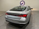 Used 2023 Hyundai Elantra SEL image 2