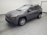 Used 2018 Jeep Cherokee Latitude image 2