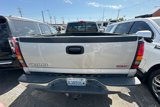 Used 2006 GMC Sierra 2500 SLT w/ Heavy-Duty Power Package image 3