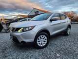 Used 2019 Nissan Rogue Sport S image 2