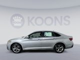 Used 2022 Volkswagen Jetta SE image 2