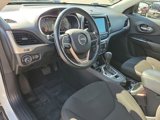 Used 2015 Jeep Cherokee Latitude image 2