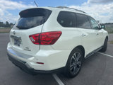 Used 2017 Nissan Pathfinder Platinum image 2