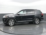 Used 2018 Ford Explorer Platinum image 2
