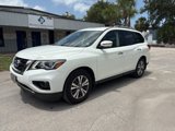 Used 2019 Nissan Pathfinder SL image 2