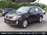 Used 2014 Kia Sorento EX image 2